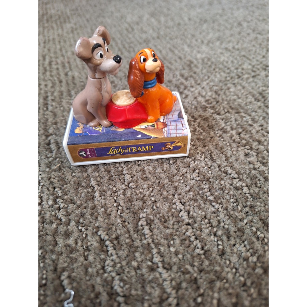 Disney Lady and the Tramp VHS Wind Up Toy Spaghetti Scene Vintage Collectible